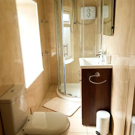 شقة Townhouse In Centre Of *