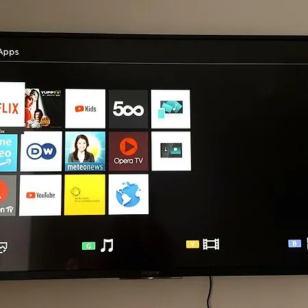 شقة Townhouse In Centre Of *