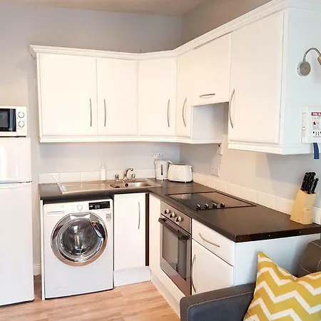 Townhouse In Centre Of *