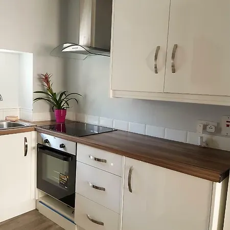 Townhouse In Centre Of *