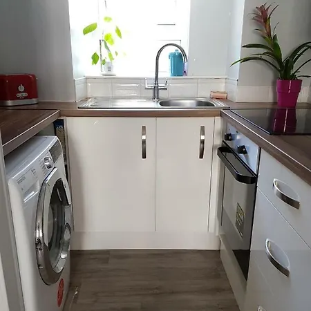 Townhouse In Centre Of Apartment *