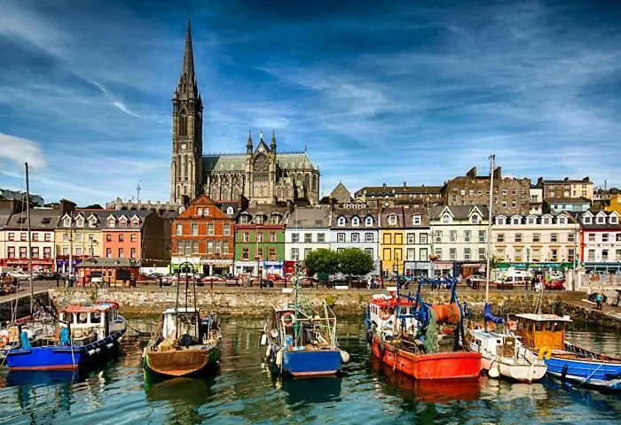 Townhouse In Centre Of Cobh