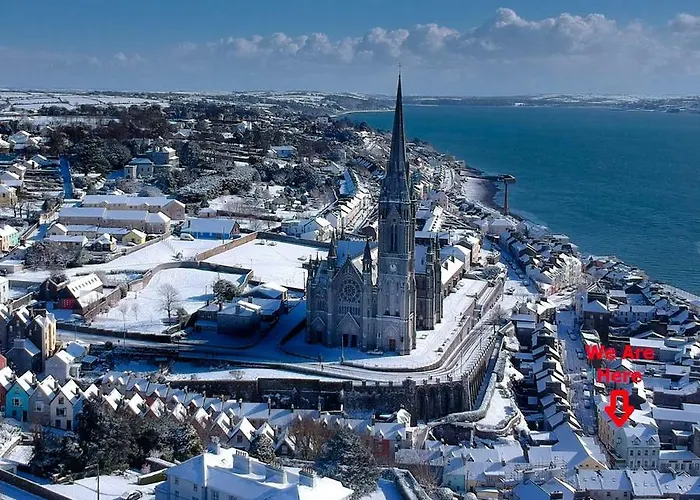 Townhouse In Centre Of Cobh